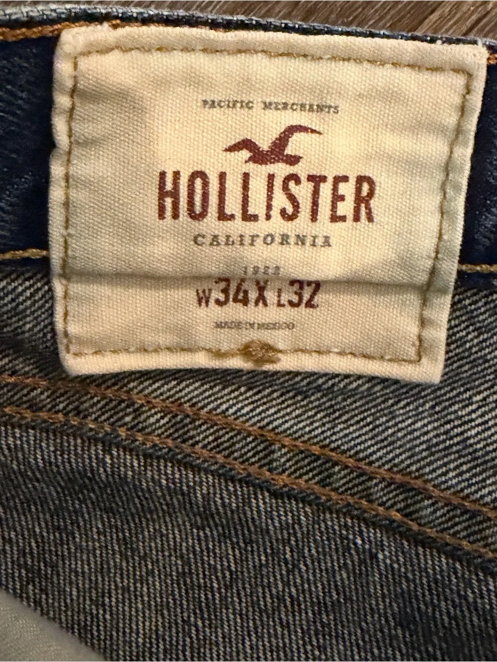 Hollister Men's Dark Blue Straight-Leg Jeans 34X32